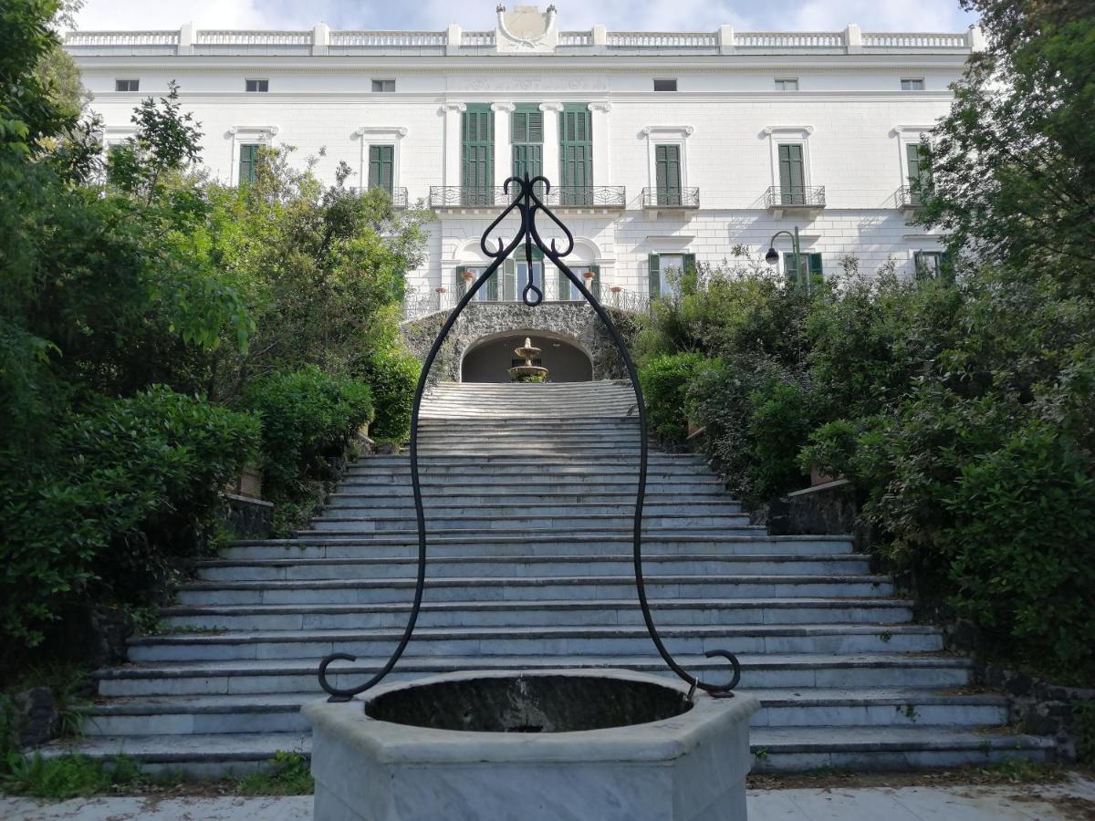 B&B Casa Malu Napoli Bagian luar foto